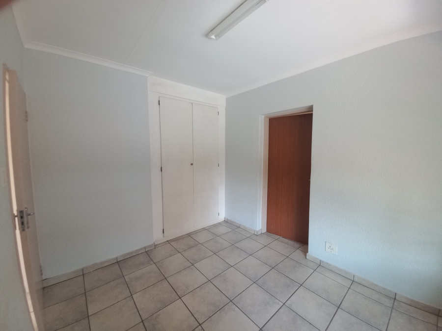 2 Bedroom Property for Sale in Safari Gardens North West